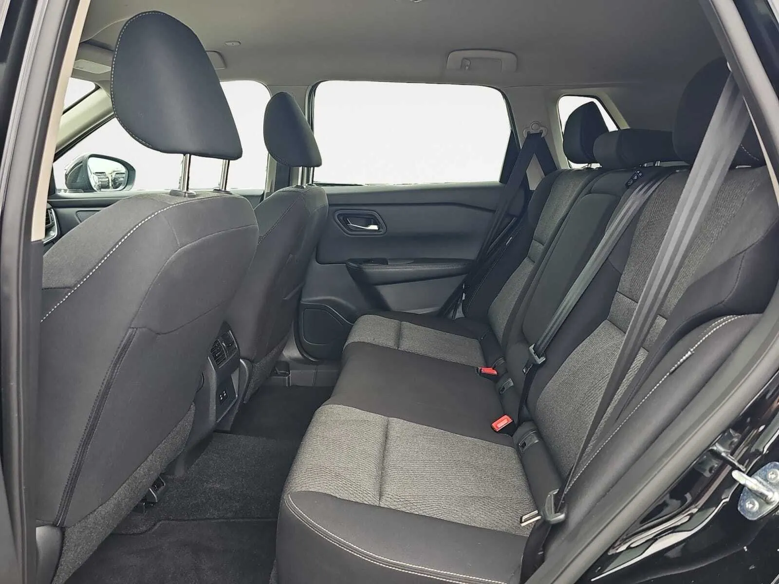 Nissan Rogue photo 21