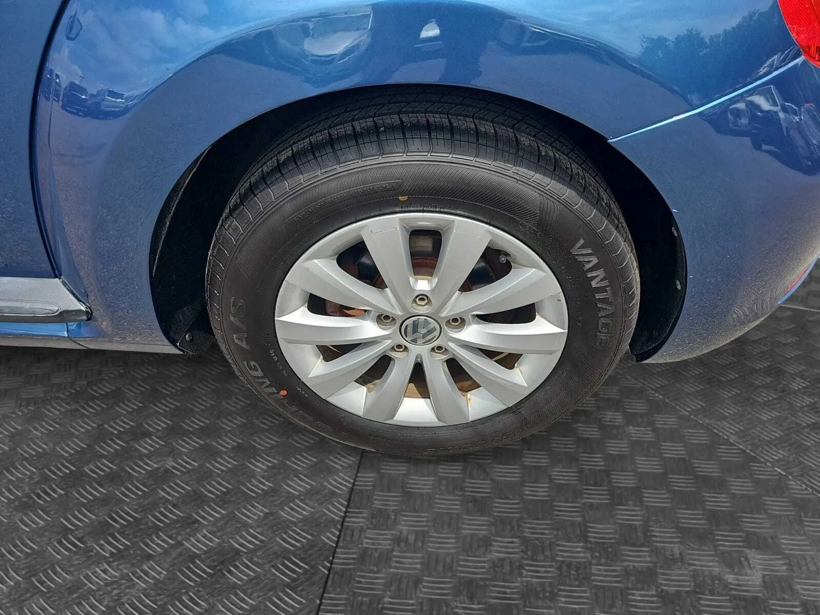 Volkswagen Beetle photo 15