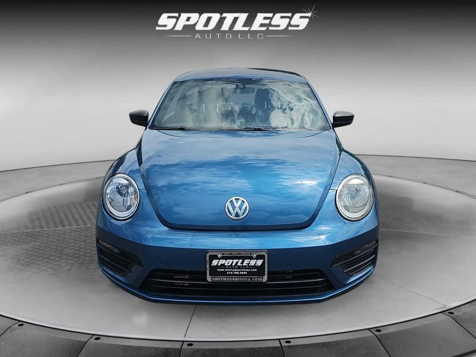 Volkswagen Beetle photo 10