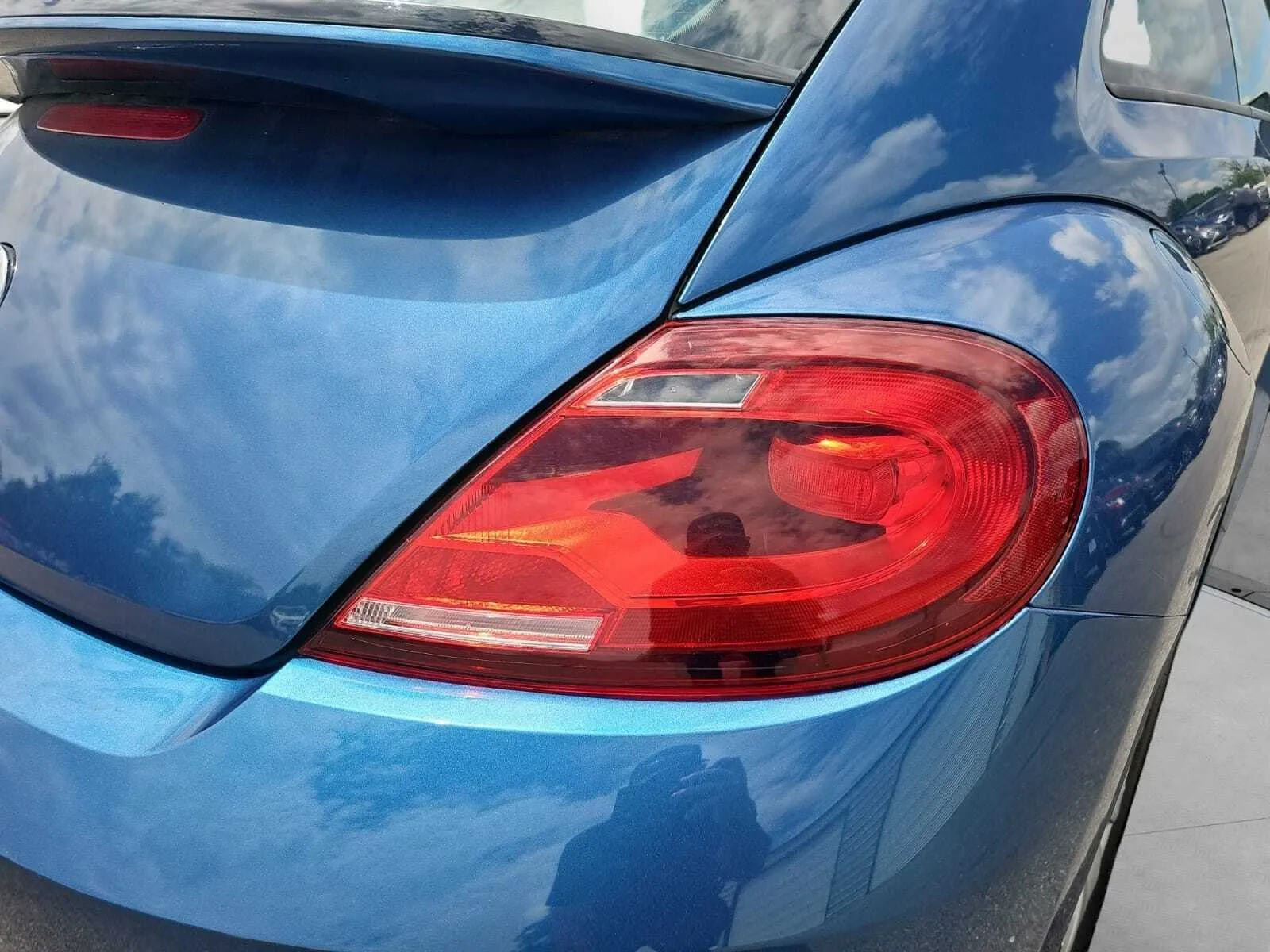 Volkswagen Beetle photo 13