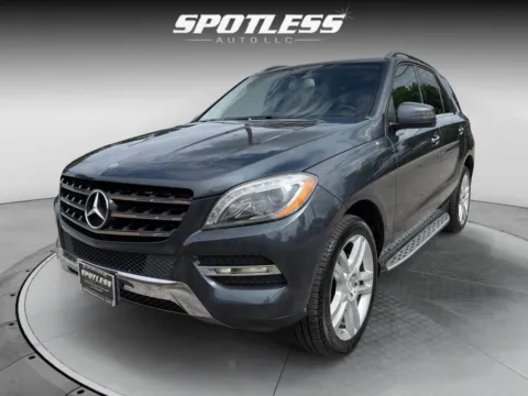 Another view of 2014 Mercedes-Benz M-Class ML 350 for sale in San Antonio, TX at Spotless Auto Loop 1604
