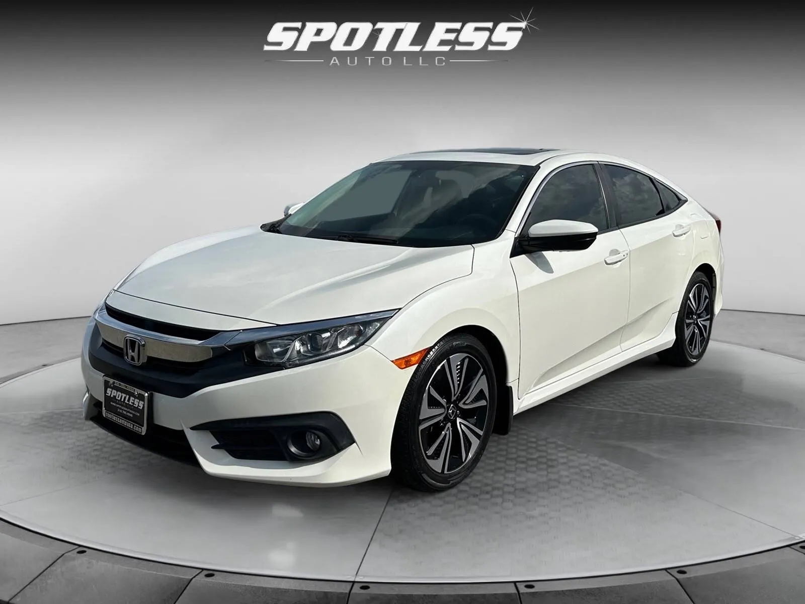 White 2017 Honda Civic EX-T for sale in San Antonio, TX