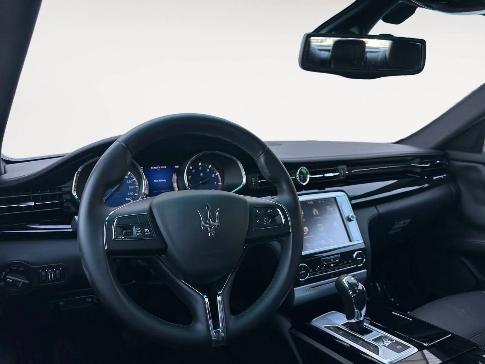 Maserati Quattroporte photo 21