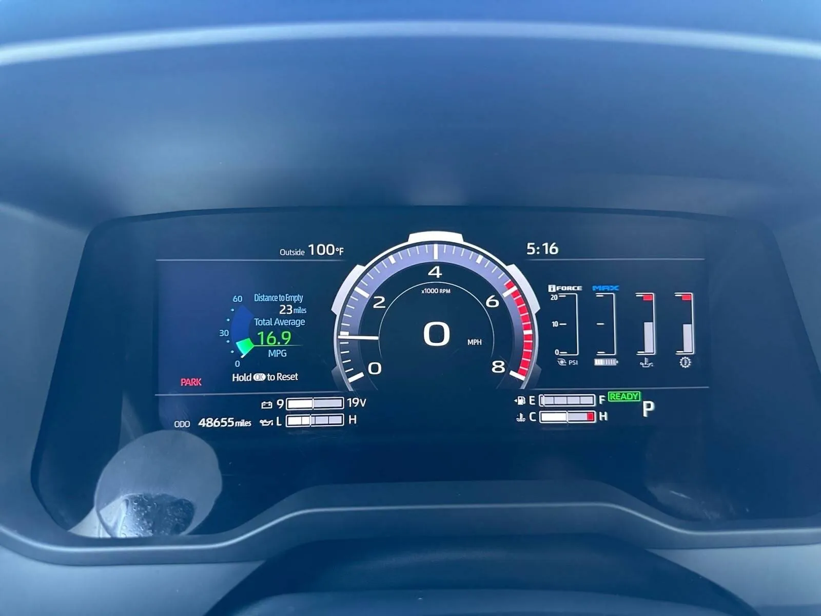 Toyota Tundra photo 19