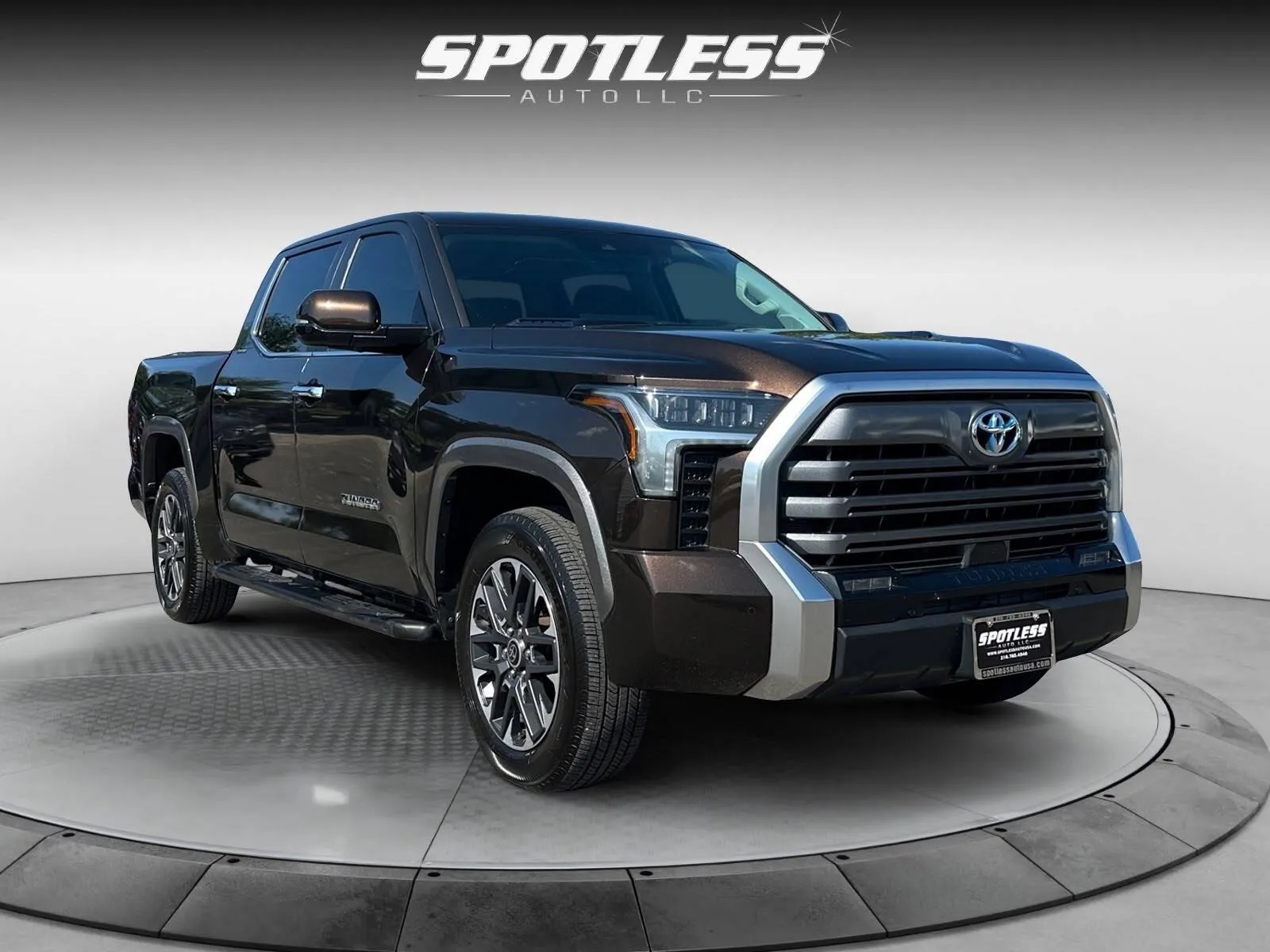 Toyota Tundra photo 7
