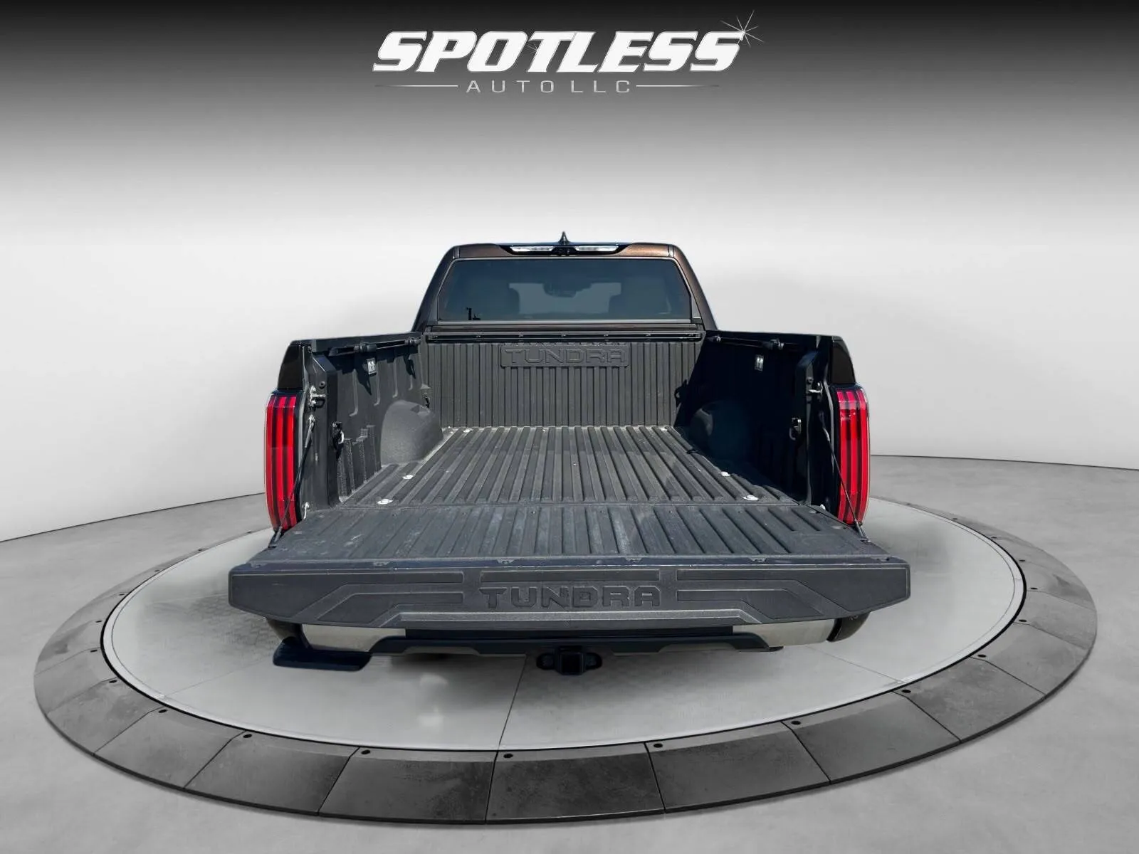 Toyota Tundra photo 14