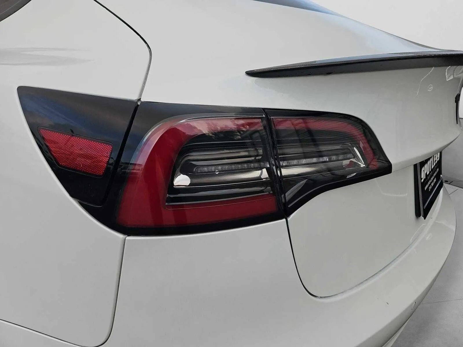 Tesla Model 3 photo 13