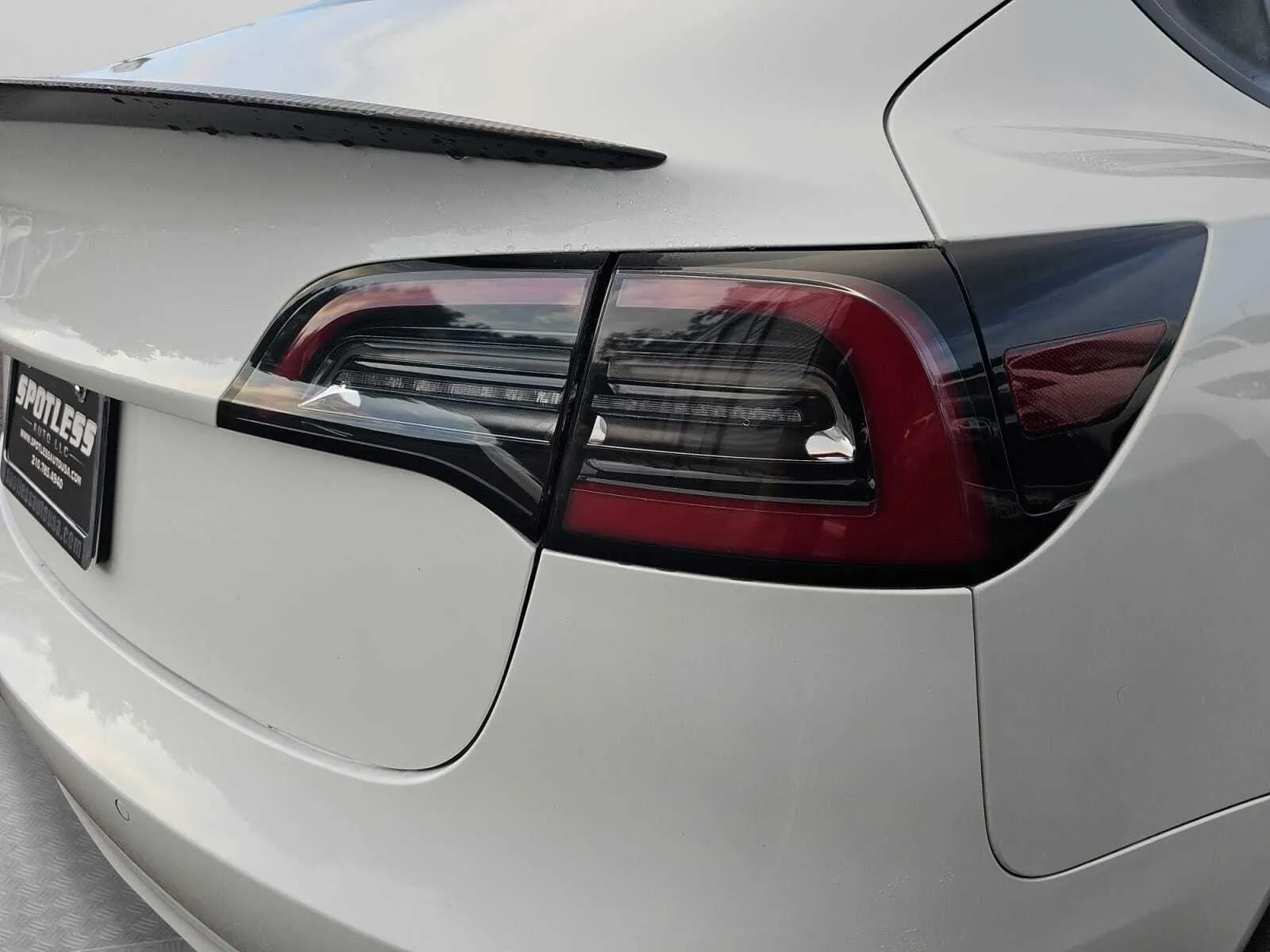 Tesla Model 3 photo 12