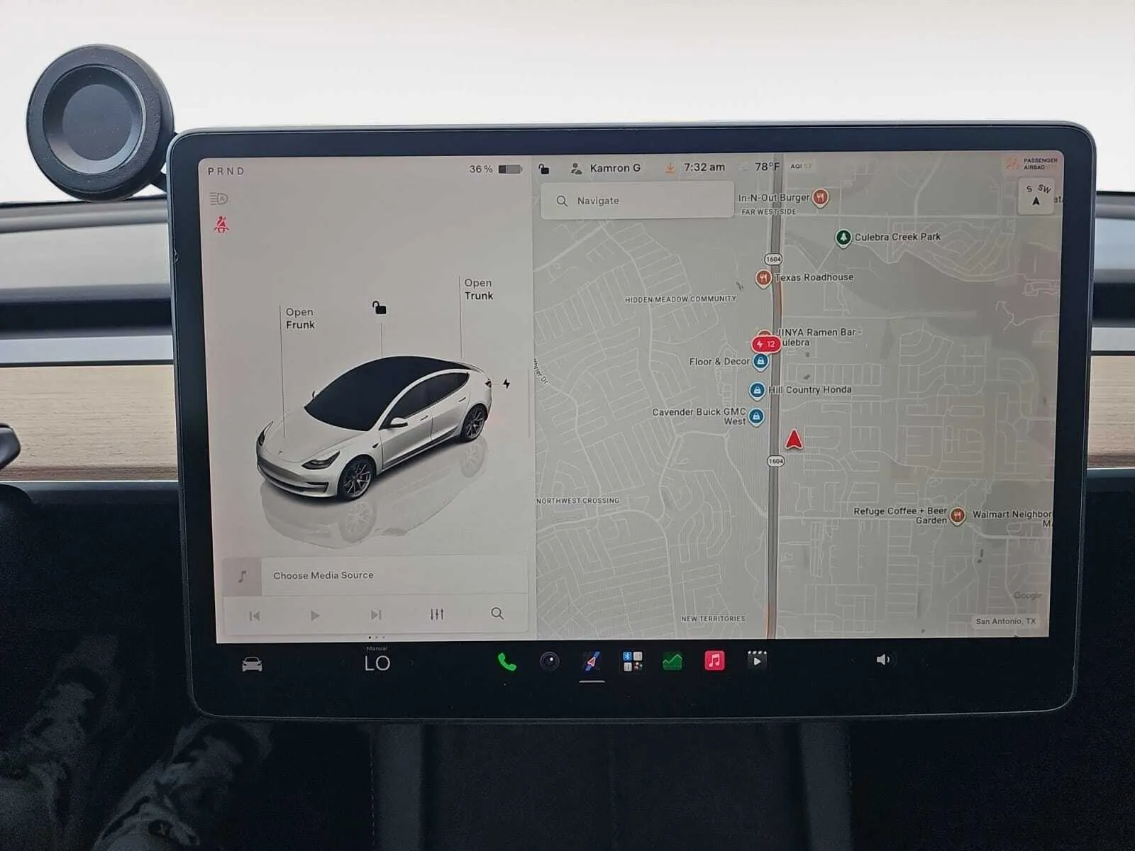 Tesla Model 3 photo 23