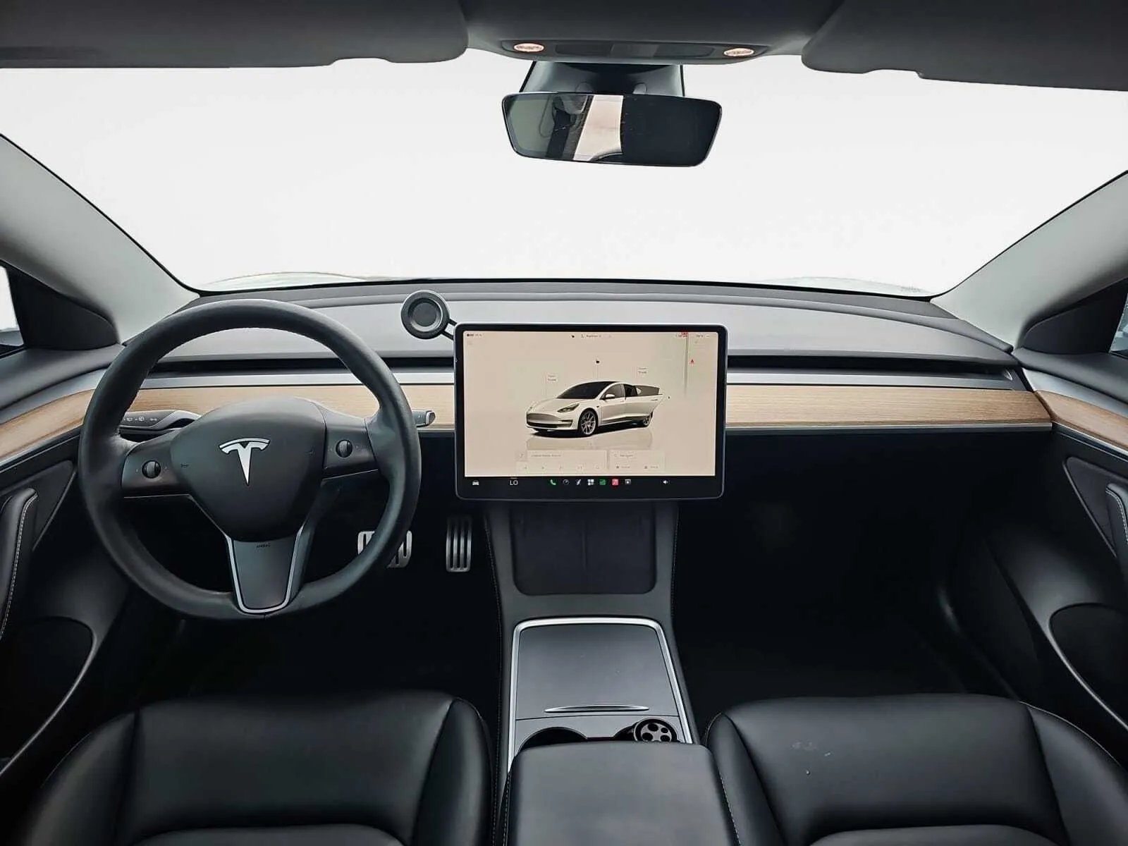 Tesla Model 3 photo 21