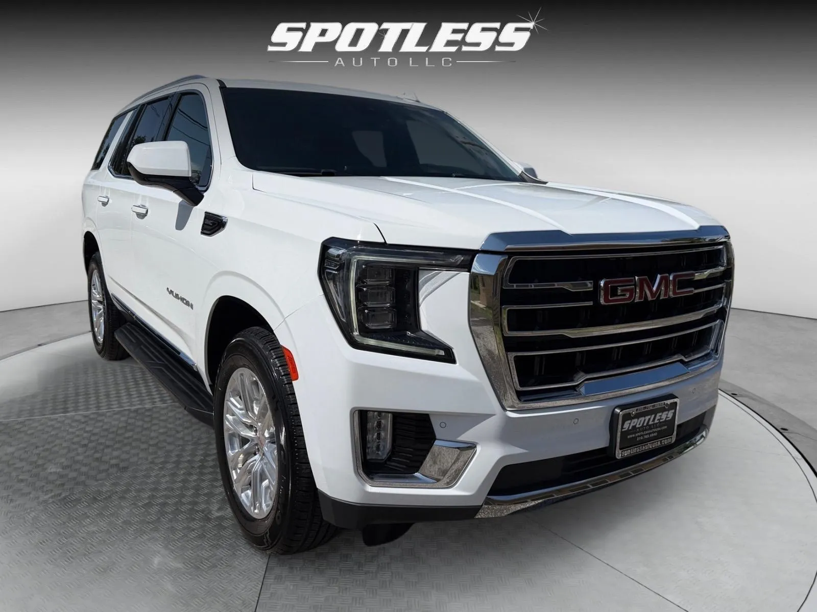 GMC Yukon photo 9
