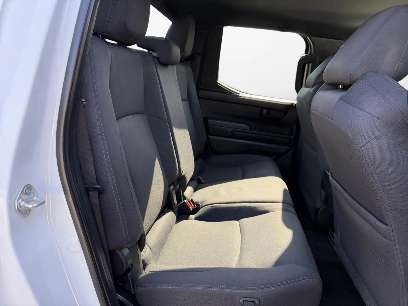 Toyota Tacoma photo 24
