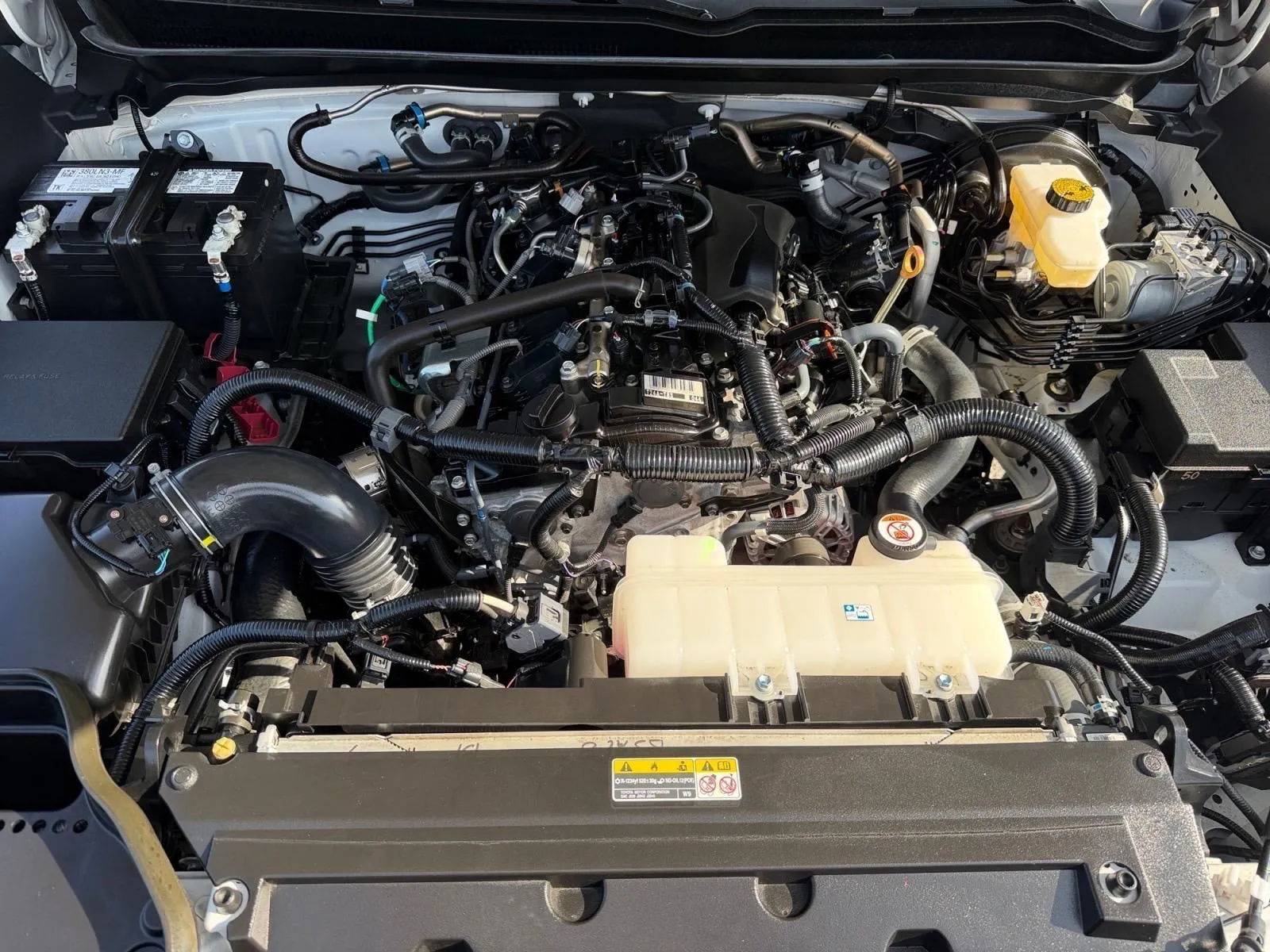 Toyota Tacoma photo 16