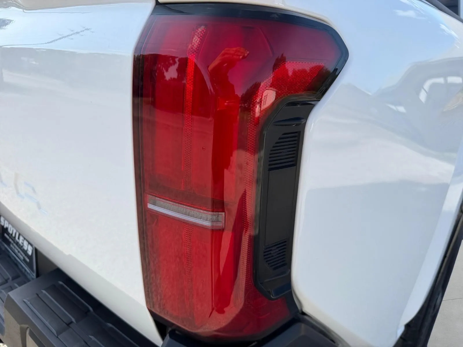 Toyota Tacoma photo 12