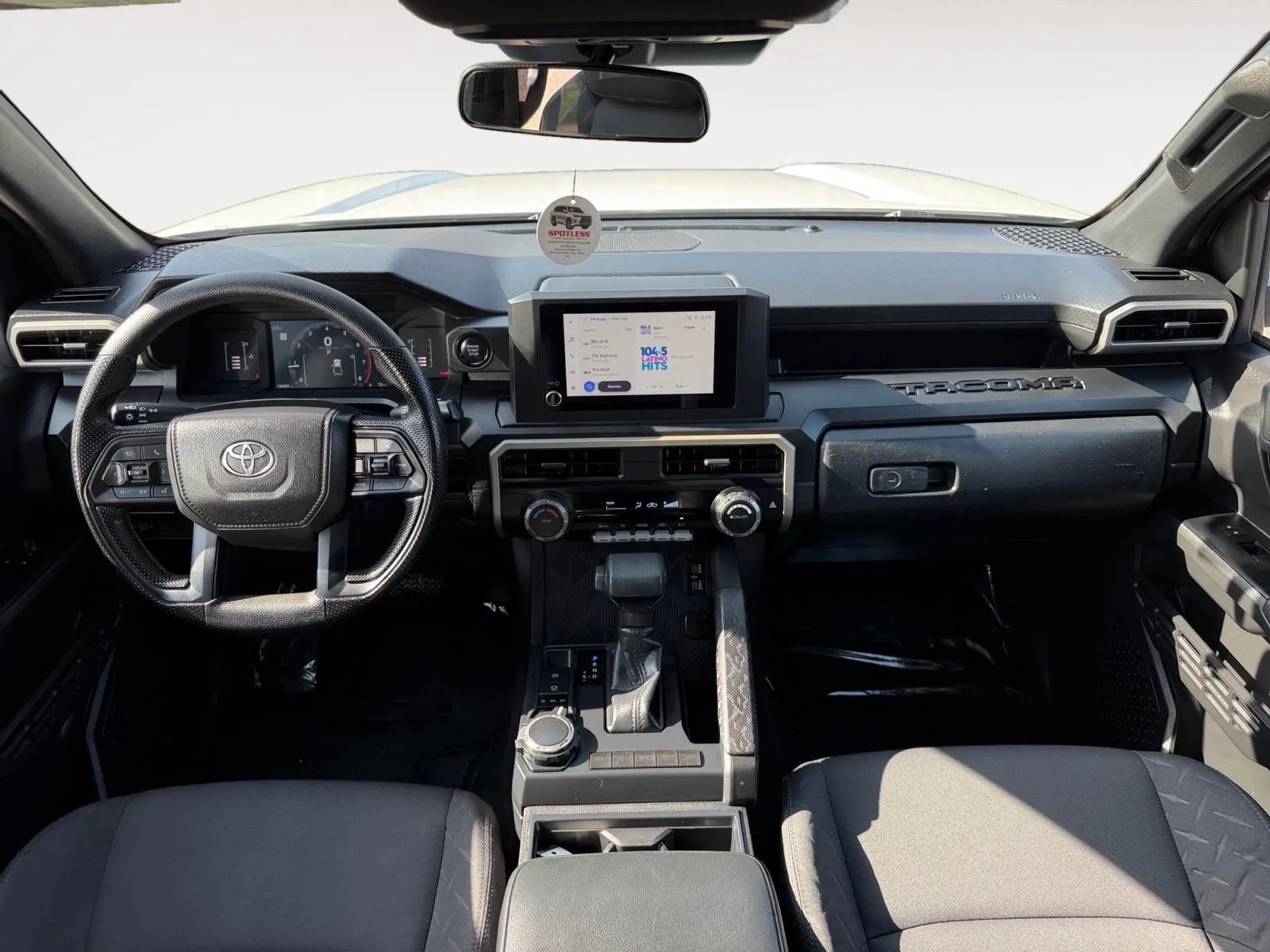 Toyota Tacoma photo 20