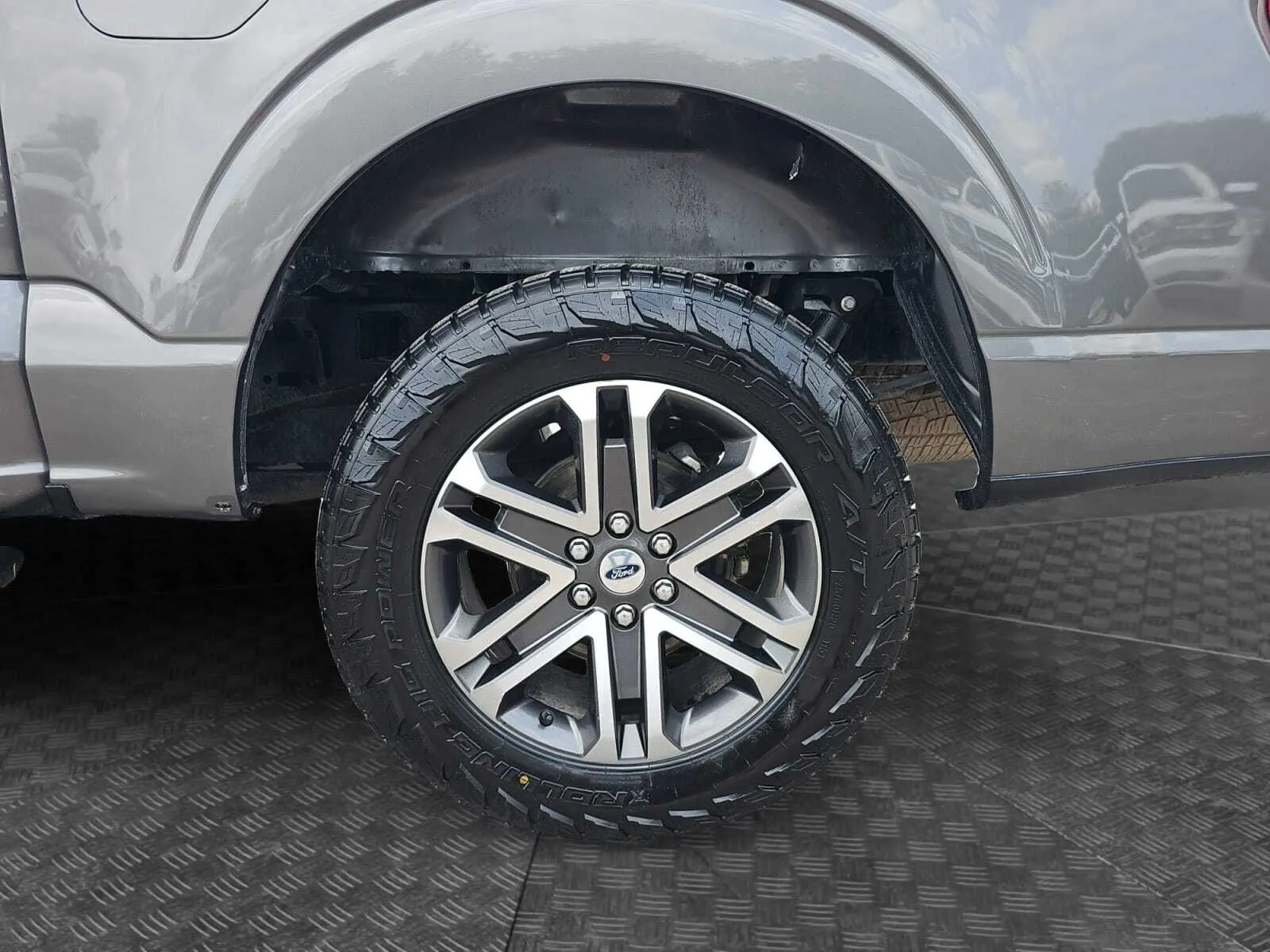 Ford F-150 photo 15