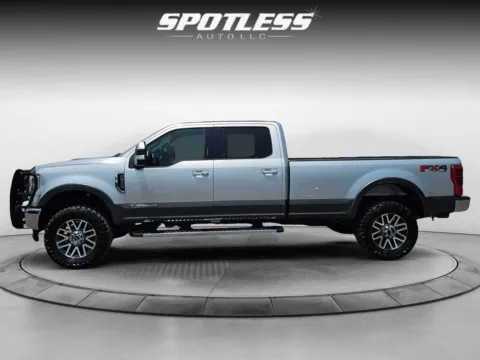 Another view of 2019 Ford F-350 Super Duty Lariat for sale in San Antonio, TX at Spotless Auto Loop 1604