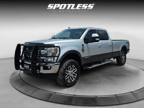 Silver 2019 Ford F-350 Super Duty Lariat for sale in San Antonio, TX