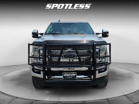 More photos of 2019 Ford F-350 Super Duty Lariat at Spotless Auto Loop 1604, TX