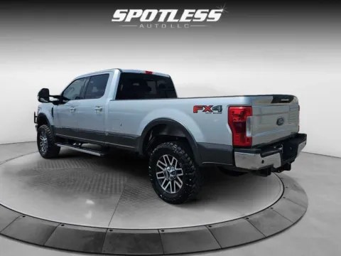 More photos of 2019 Ford F-350 Super Duty Lariat at Spotless Auto Loop 1604, TX