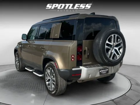 More photos of 2020 Land Rover Defender 110 HSE at Spotless Auto Loop 1604, TX