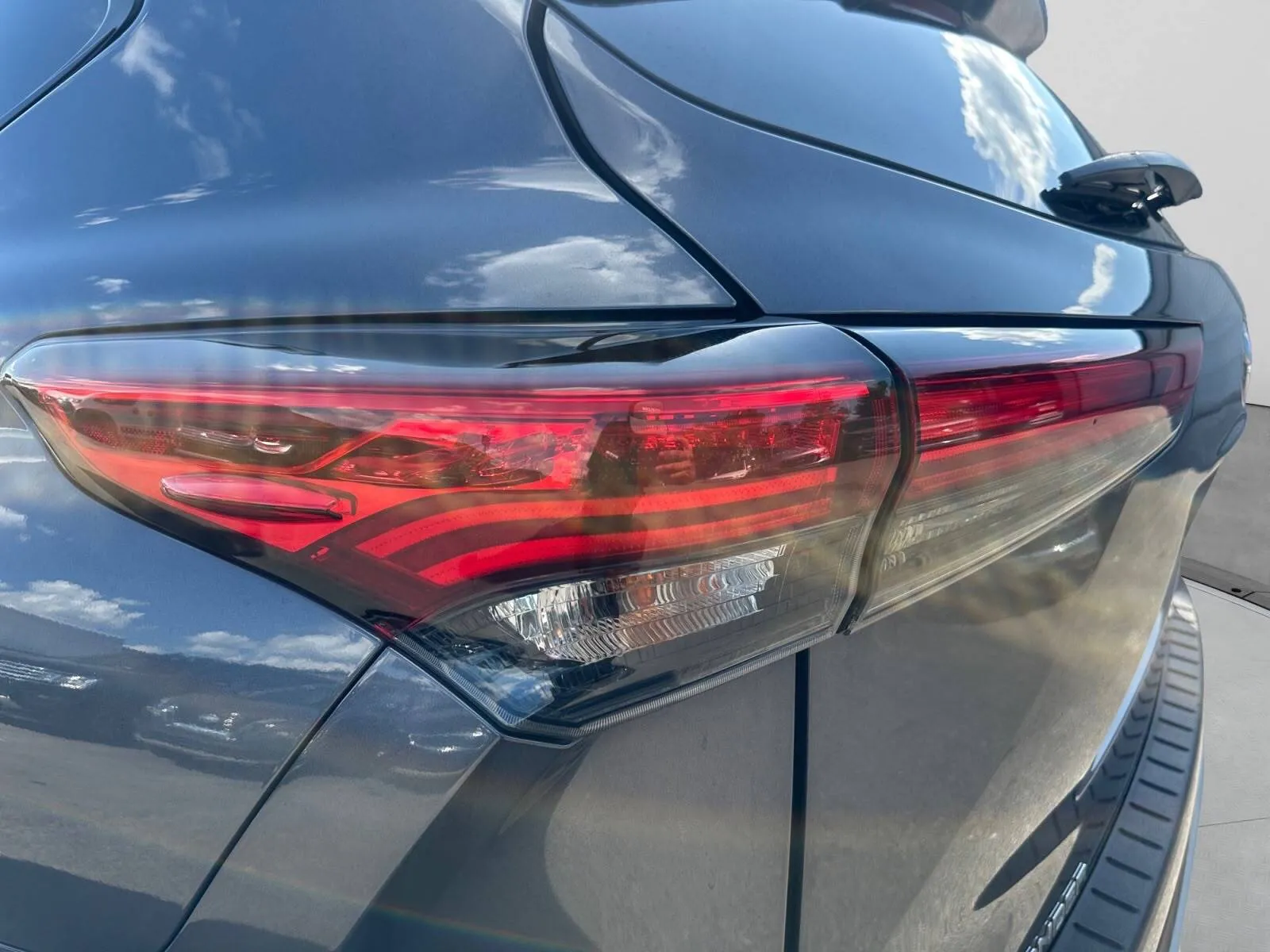 Toyota Highlander photo 13