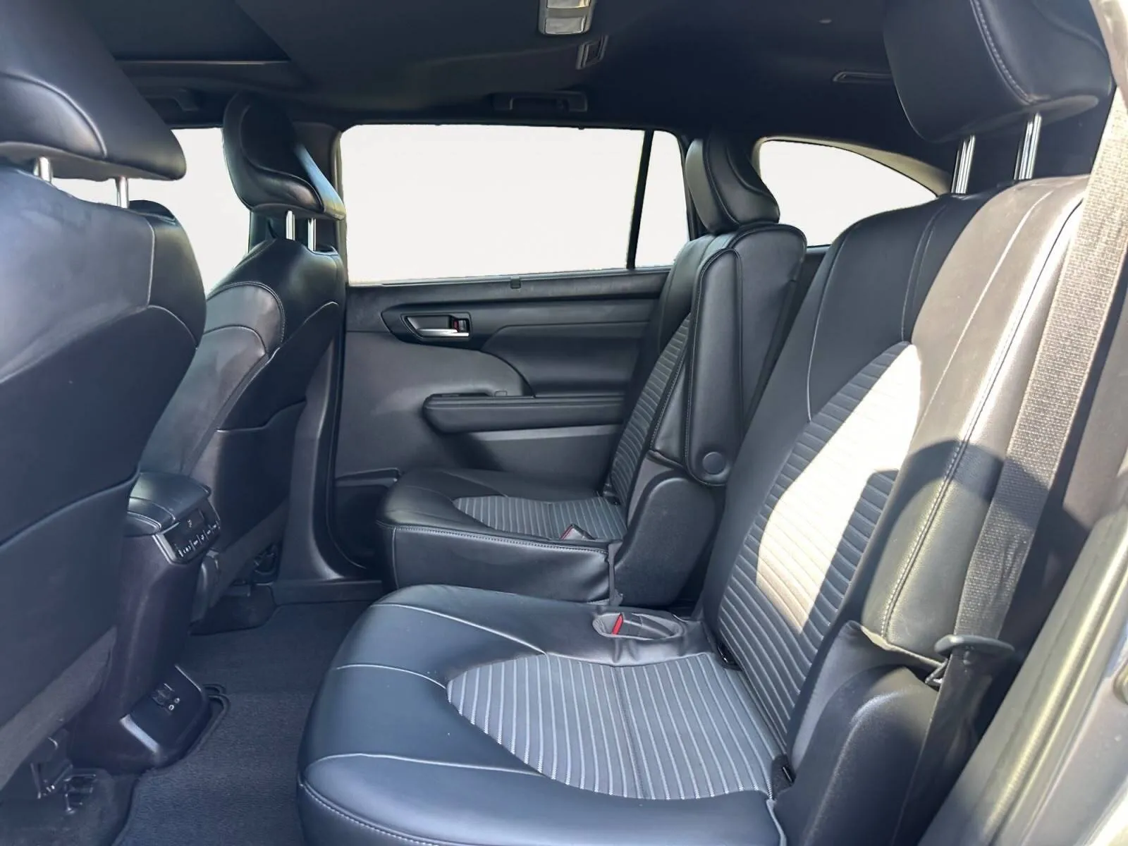 Toyota Highlander photo 25