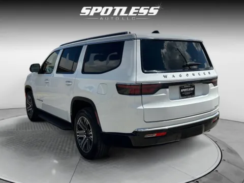 More photos of 2024 Jeep Wagoneer Series II at Spotless Auto Loop 1604, TX