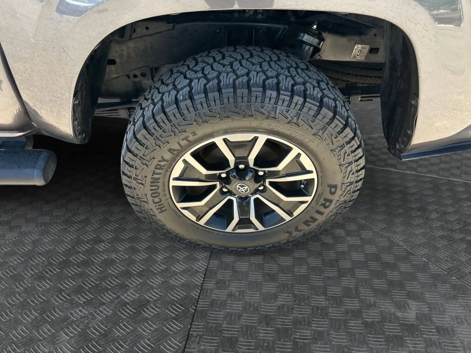 Toyota Tacoma photo 15