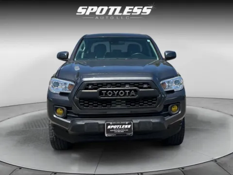 More photos of 2022 Toyota Tacoma SR5 V6 at Spotless Auto Loop 1604, TX