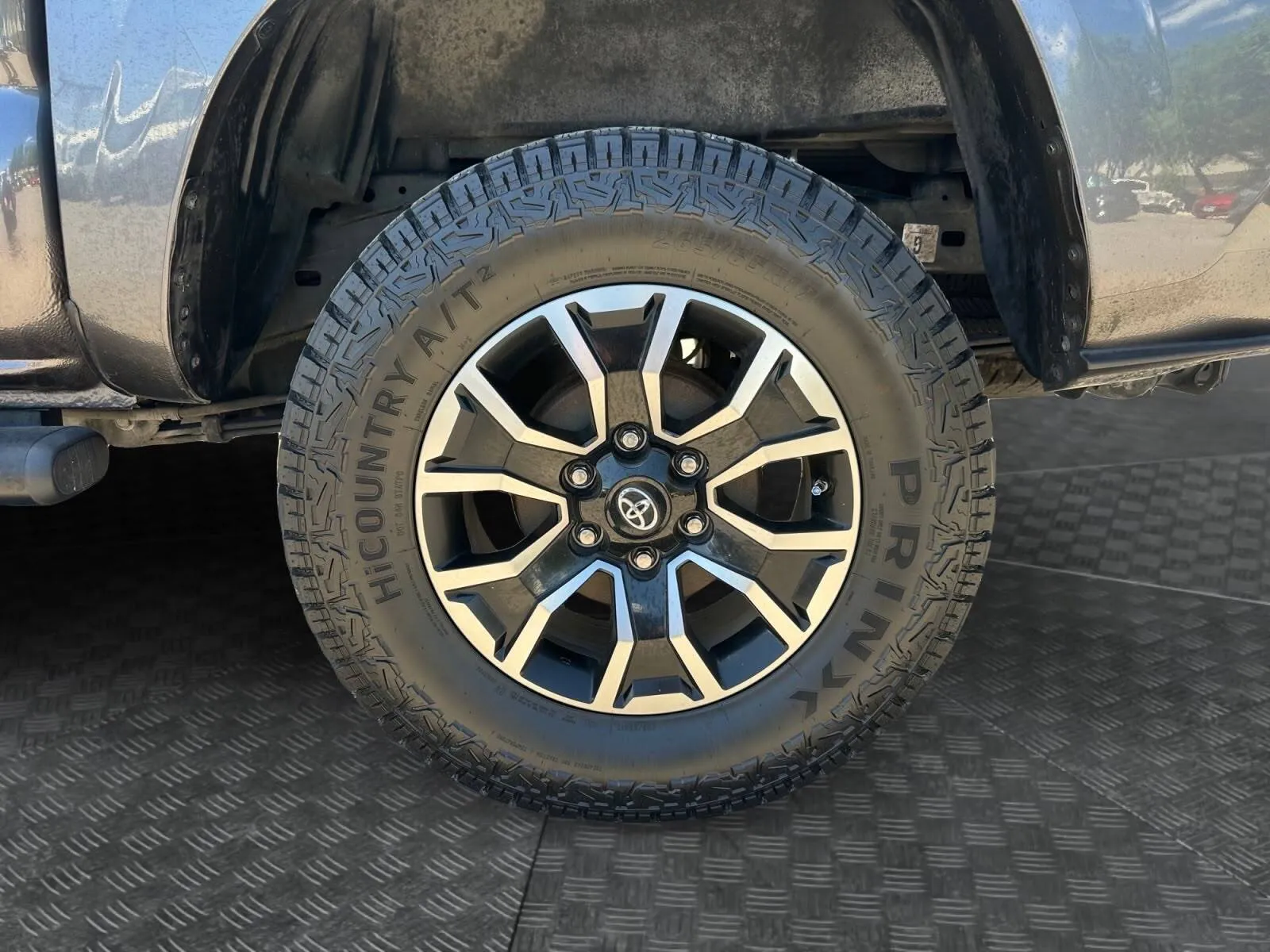 Toyota Tacoma photo 16