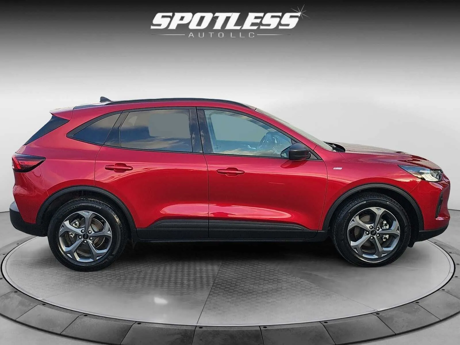 Ford Escape photo 8