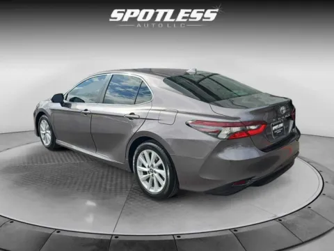 More photos of 2022 Toyota Camry LE at Spotless Auto Loop 1604, TX