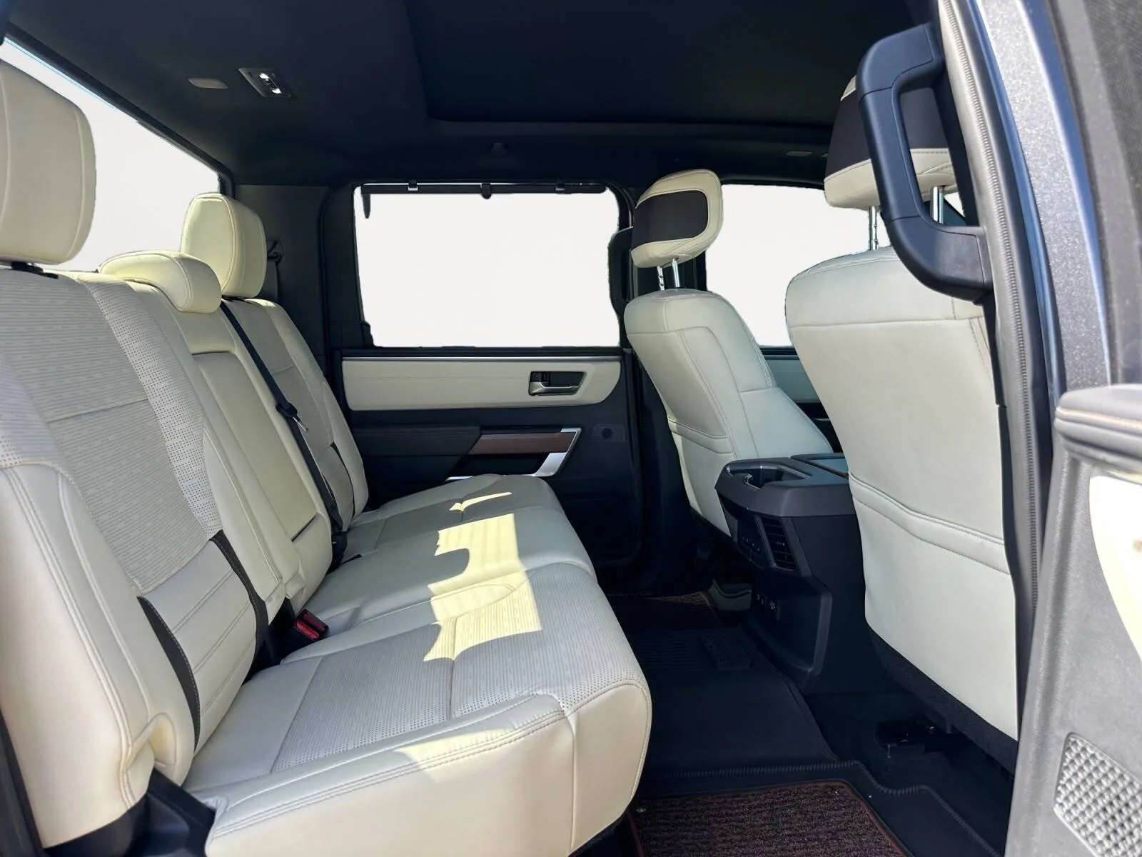 Toyota Tundra photo 26
