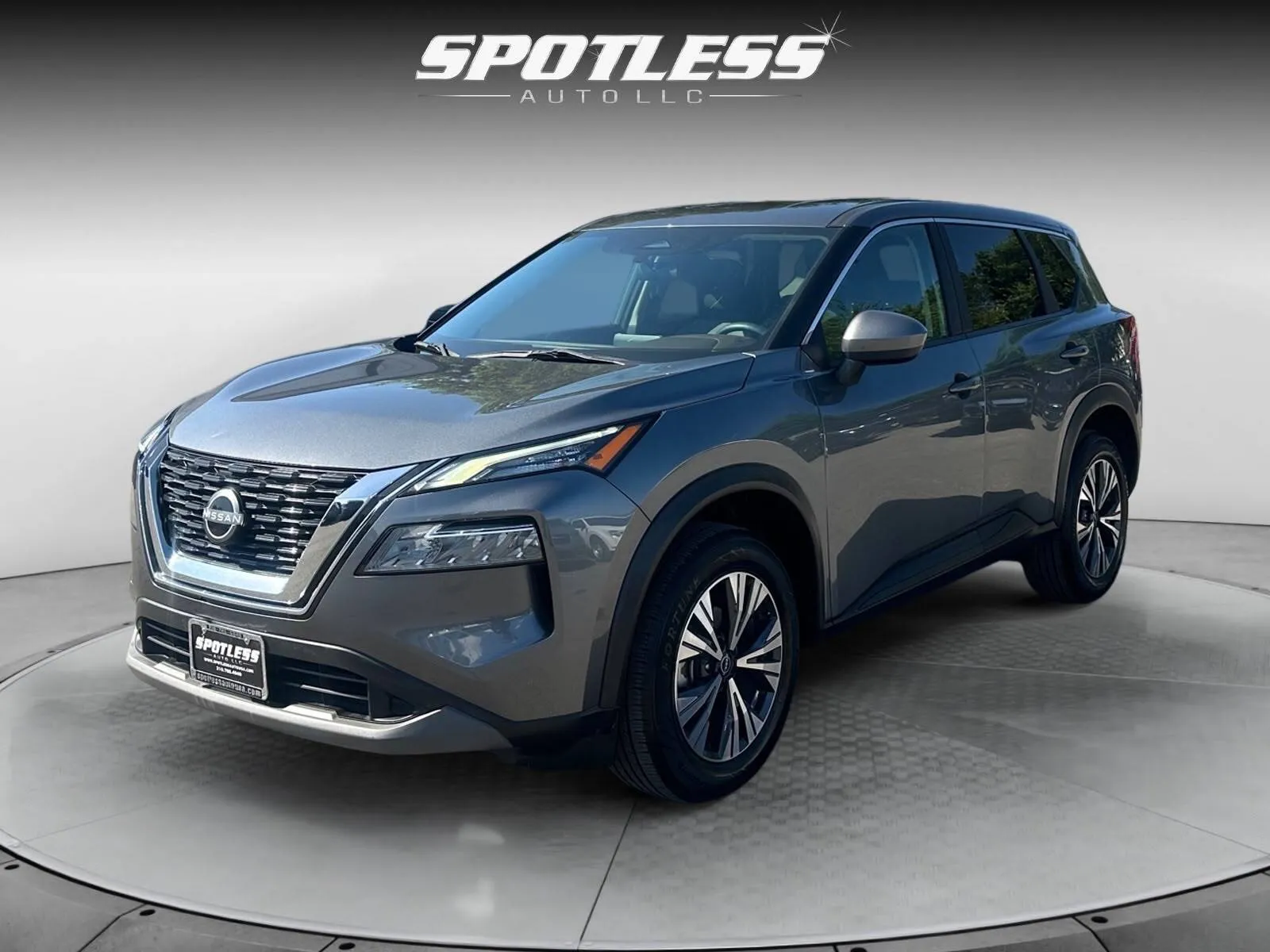 Gray 2023 Nissan Rogue SV for sale in San Antonio, TX