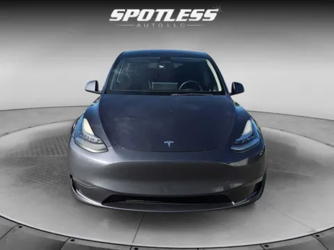 More photos of 2023 Tesla Model Y at Spotless Auto Loop 1604, TX