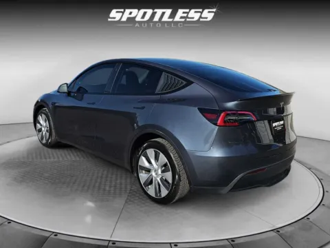 More photos of 2023 Tesla Model Y at Spotless Auto Loop 1604, TX