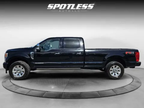 Another view of 2022 Ford F-250 Super Duty Platinum for sale in San Antonio, TX at Spotless Auto Loop 1604