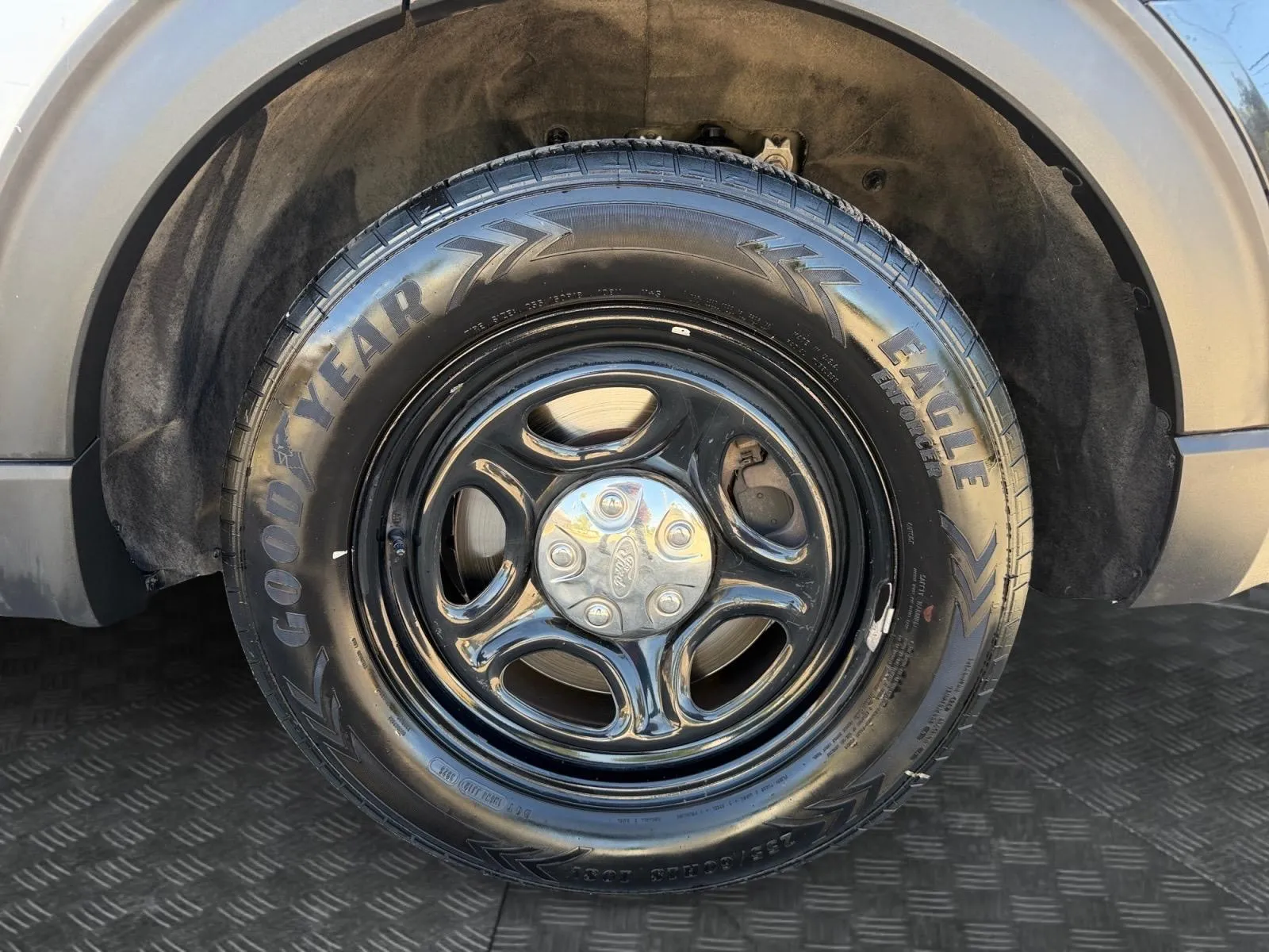 Ford Explorer photo 15