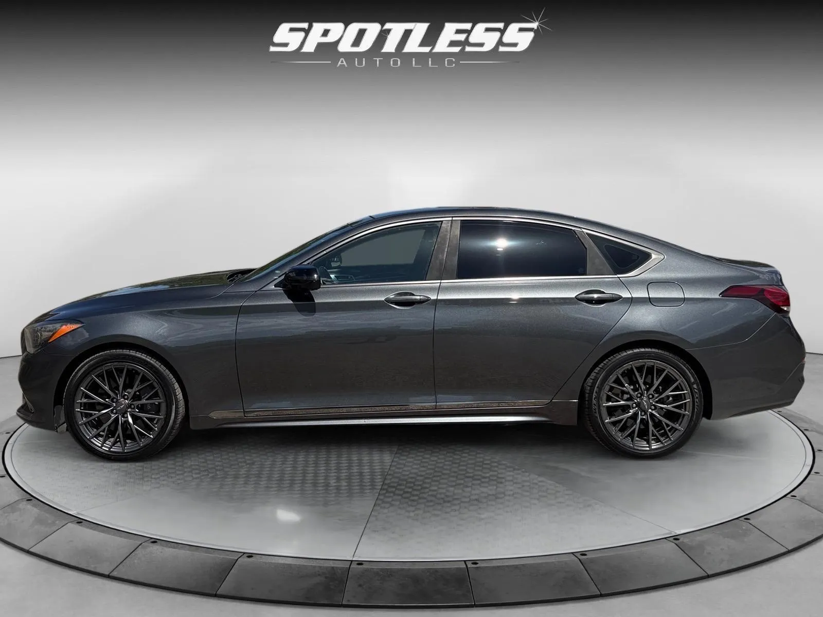 Genesis G80 photo 3