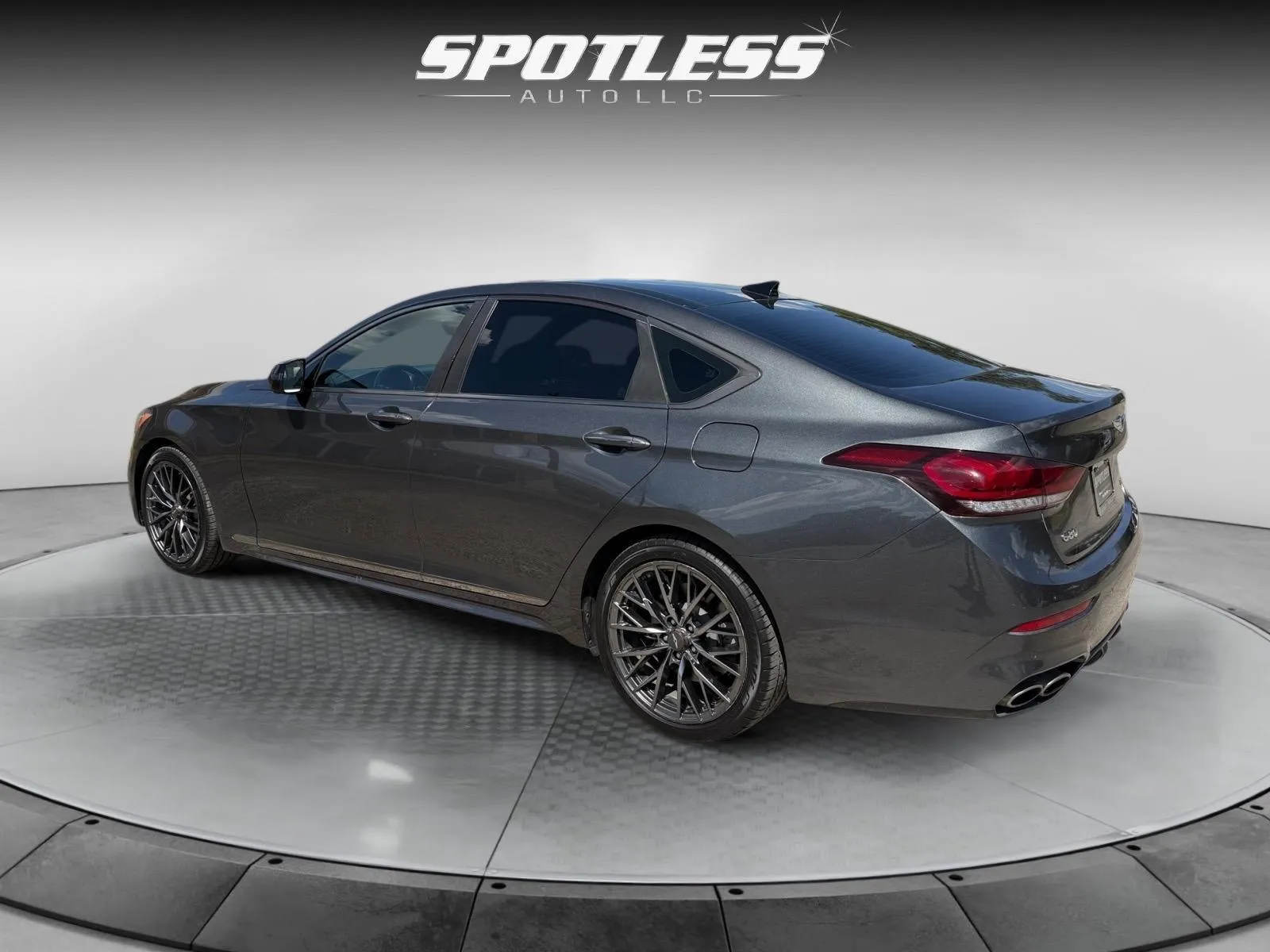 Genesis G80 photo 4