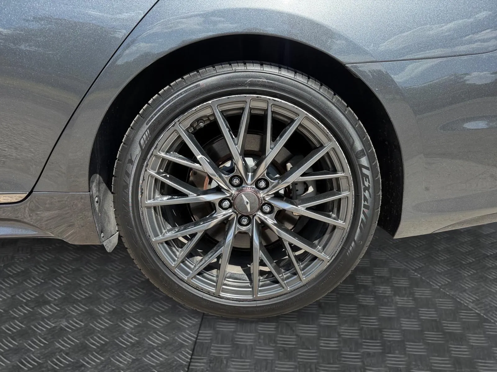 Genesis G80 photo 15