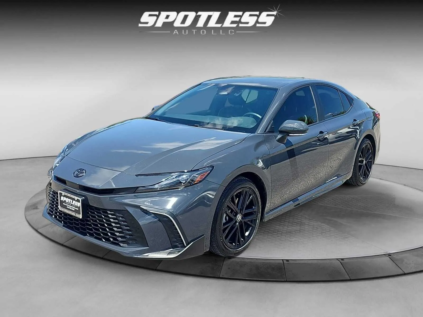 Gray 2025 Toyota Camry SE for sale in San Antonio, TX