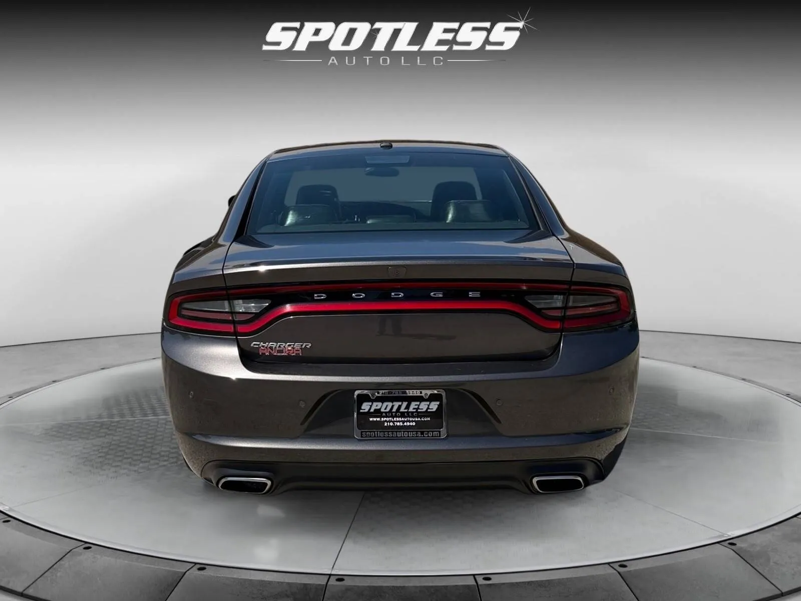 Dodge Charger photo 6