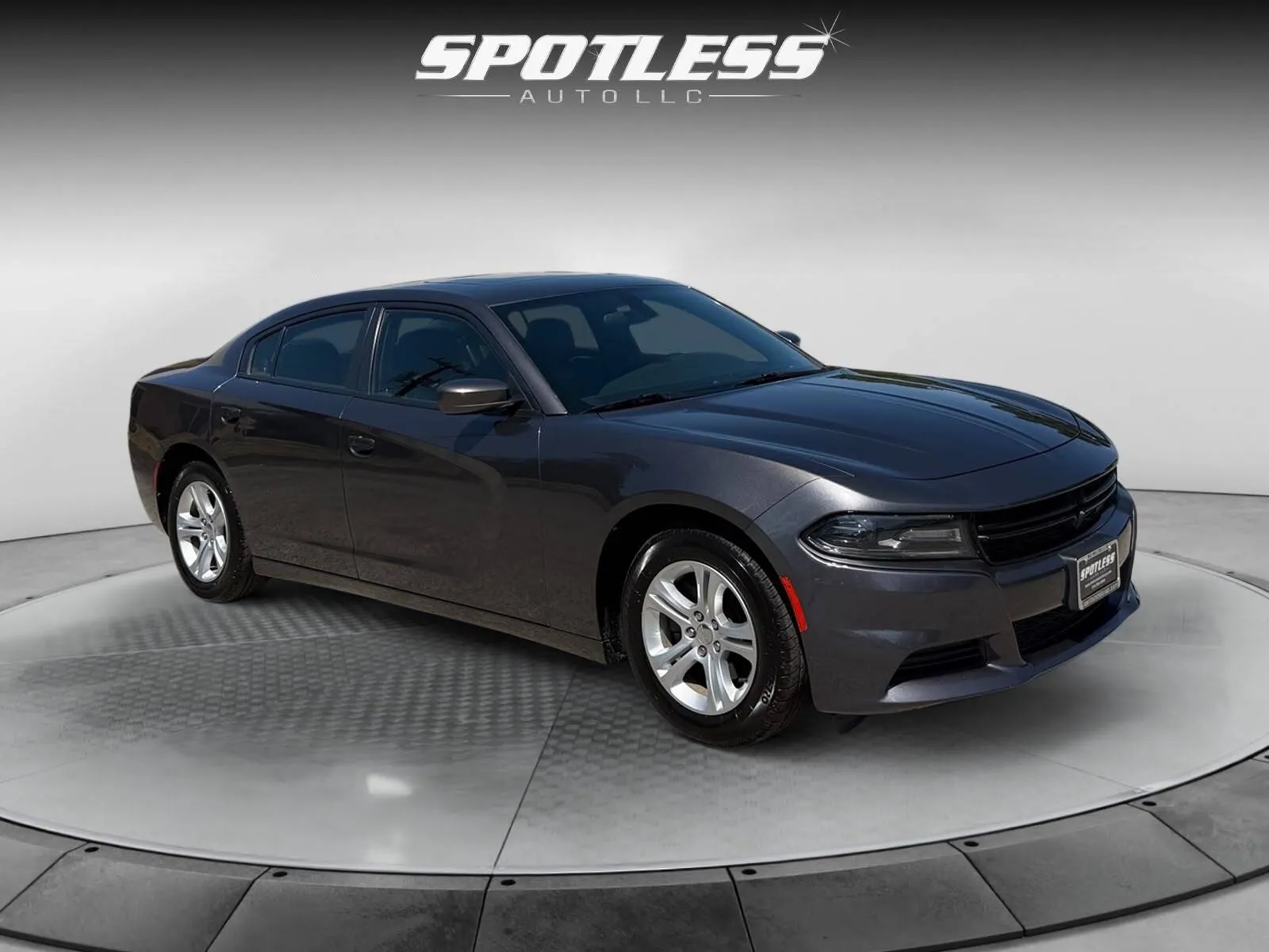 Dodge Charger photo 11