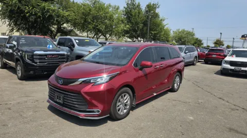 Red 2022 Toyota Sienna XLE 7-Passenger for sale in San Antonio, TX