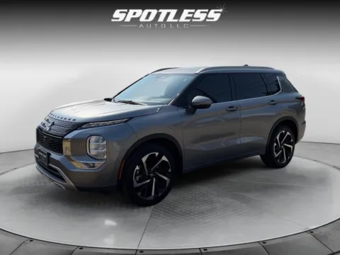 Gray 2022 Mitsubishi Outlander SEL for sale in San Antonio, TX