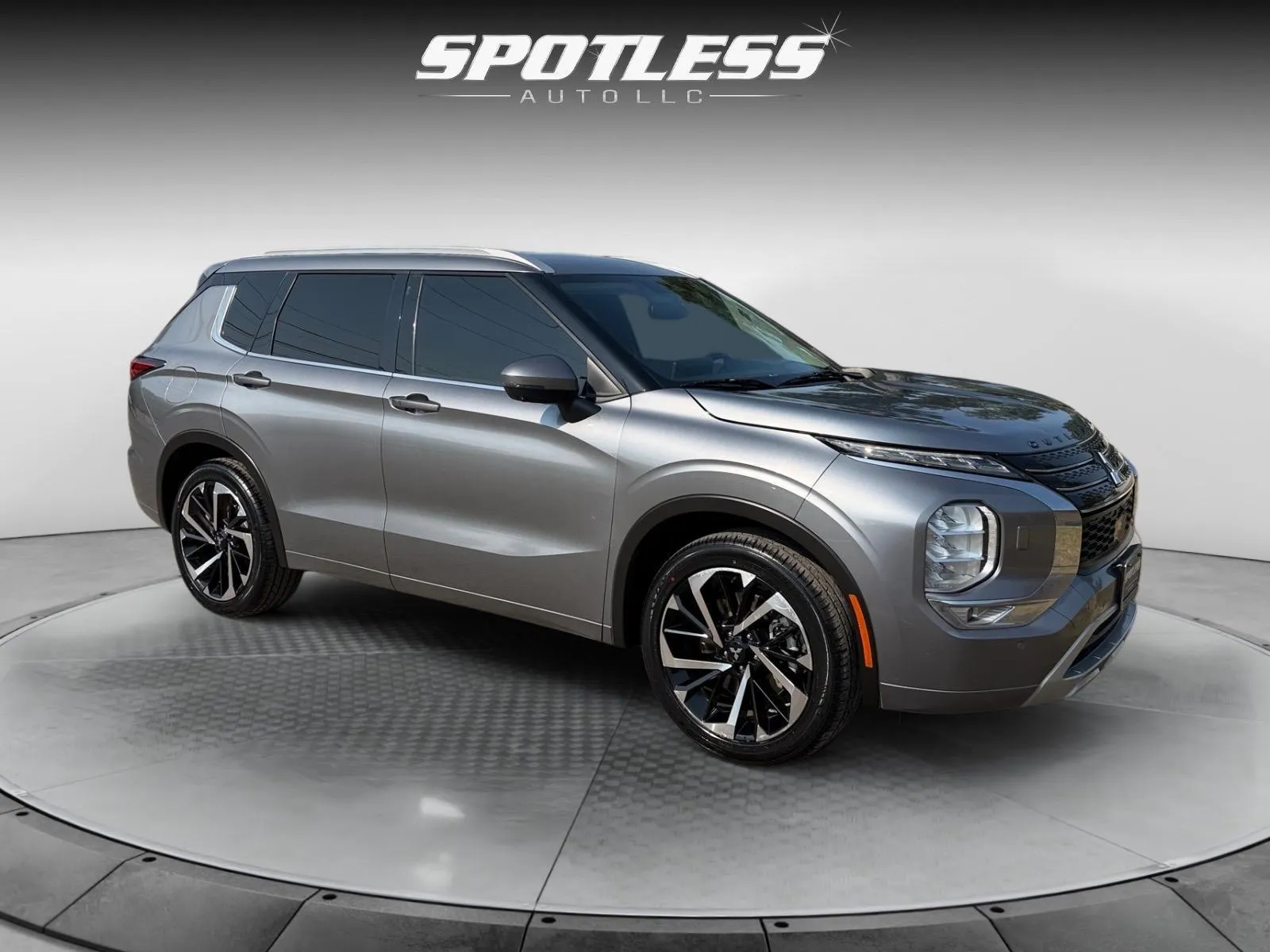 Mitsubishi Outlander photo 7