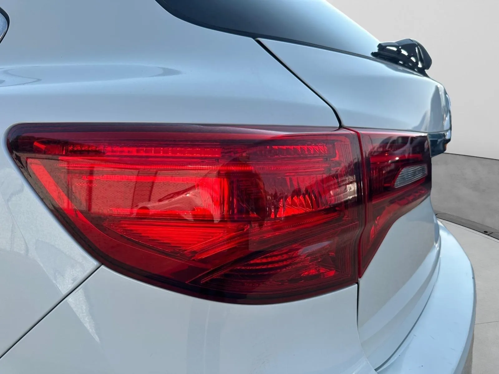 Acura MDX photo 12