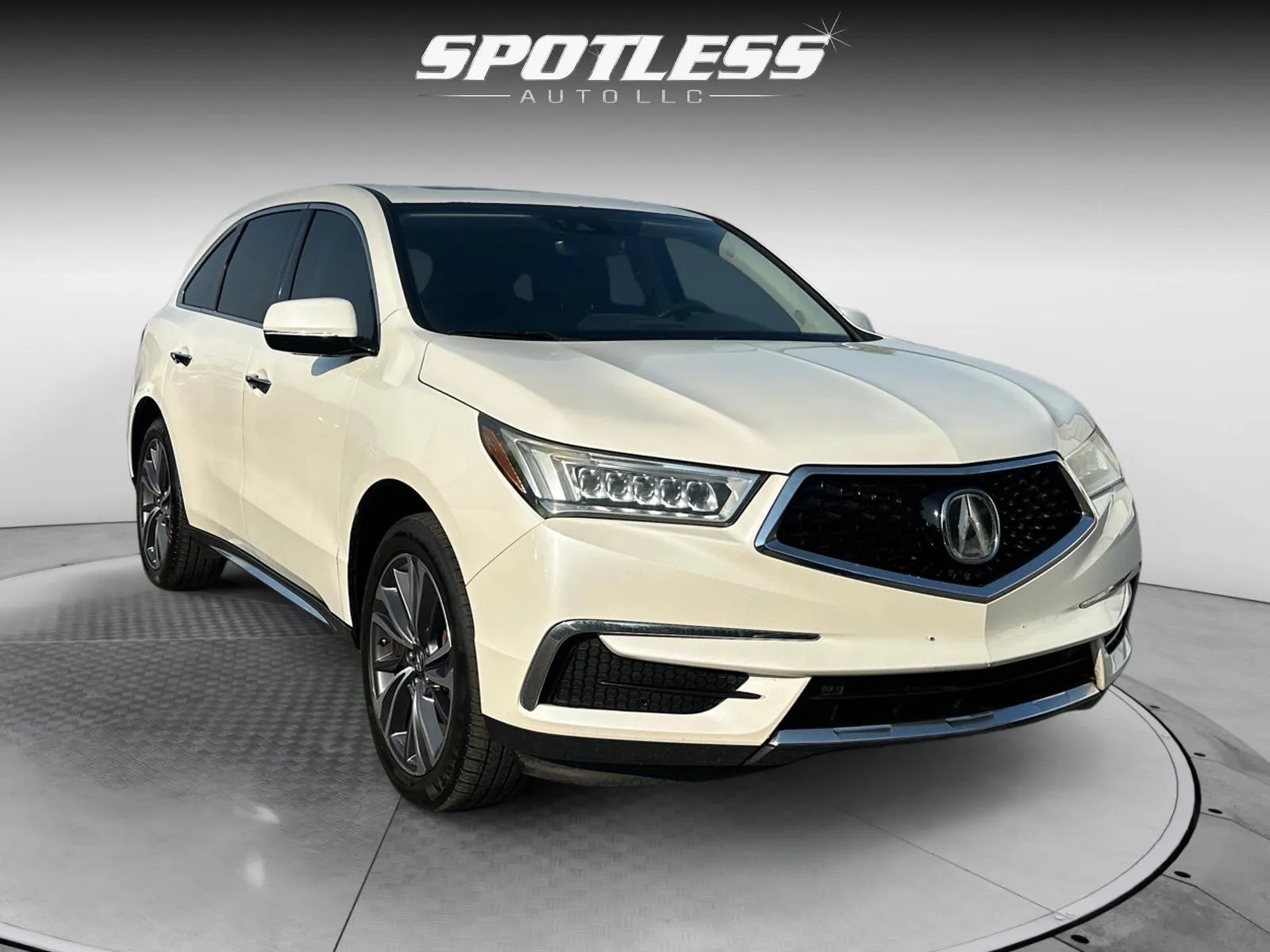 Acura MDX photo 7